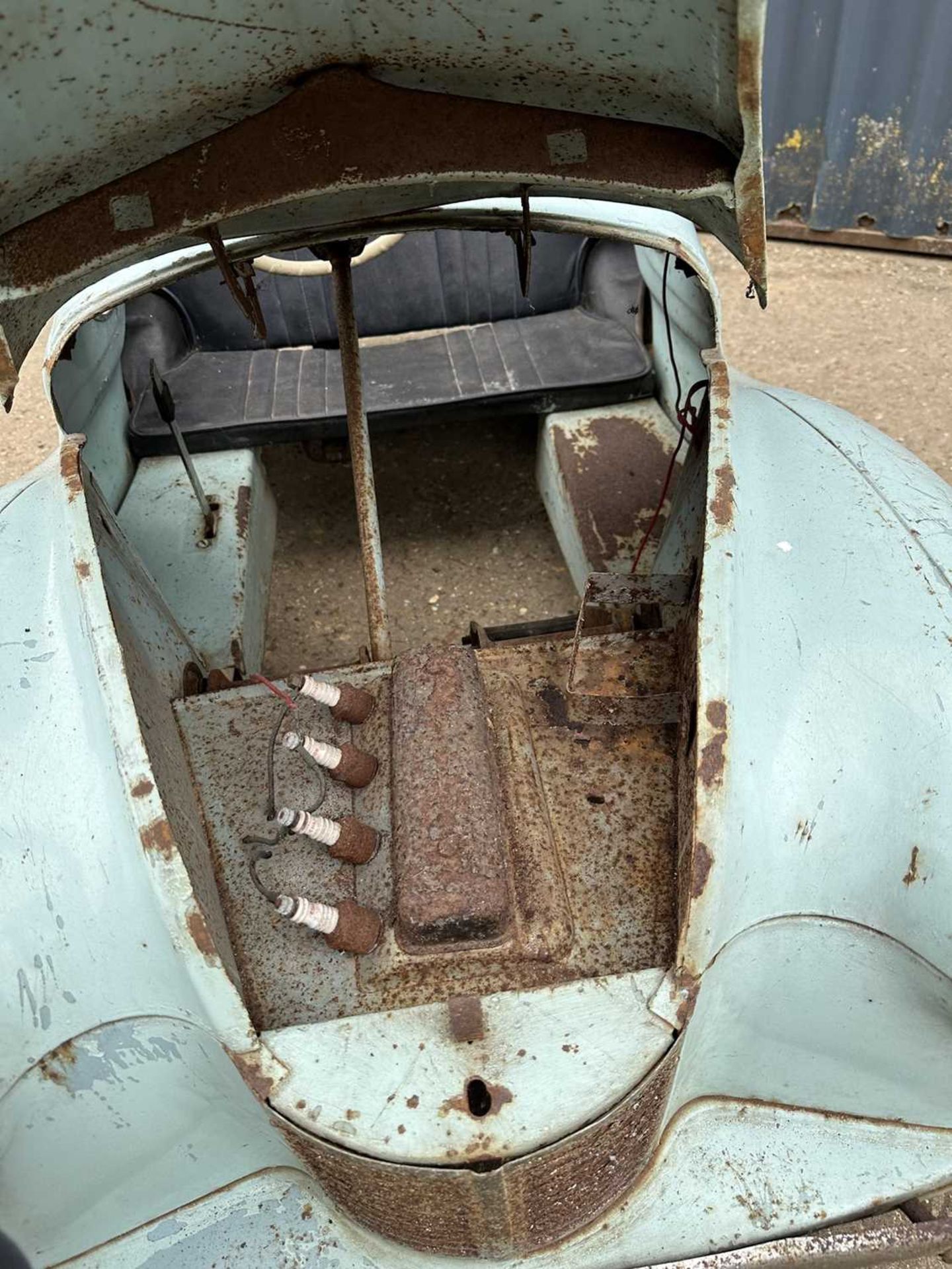 Original Austin J40 child's pedal car - Image 11 of 11