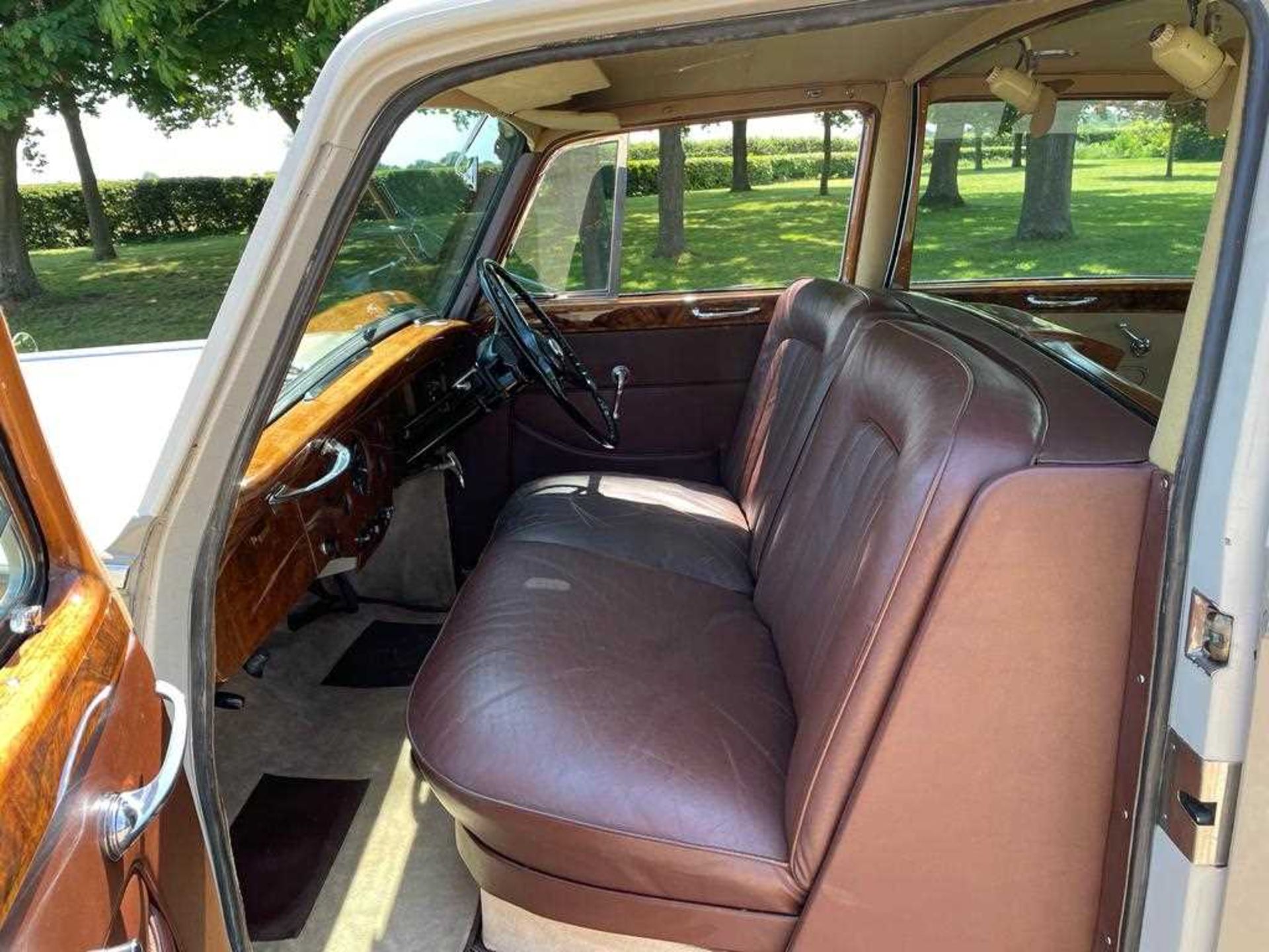 1956 Rolls-Royce Silver Wraith long Wheel Base Limousine - Image 16 of 45