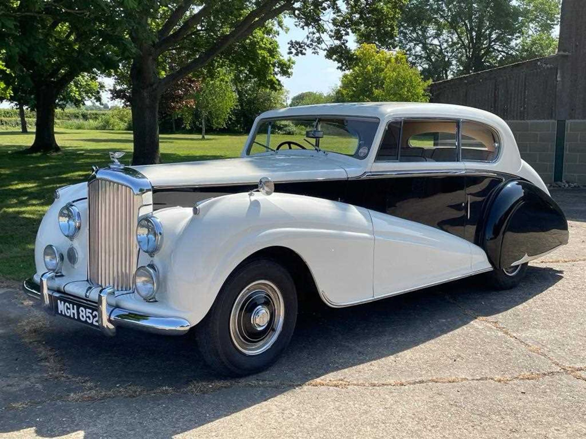 1951 Bentley Mk VI Fixed Head Coupe