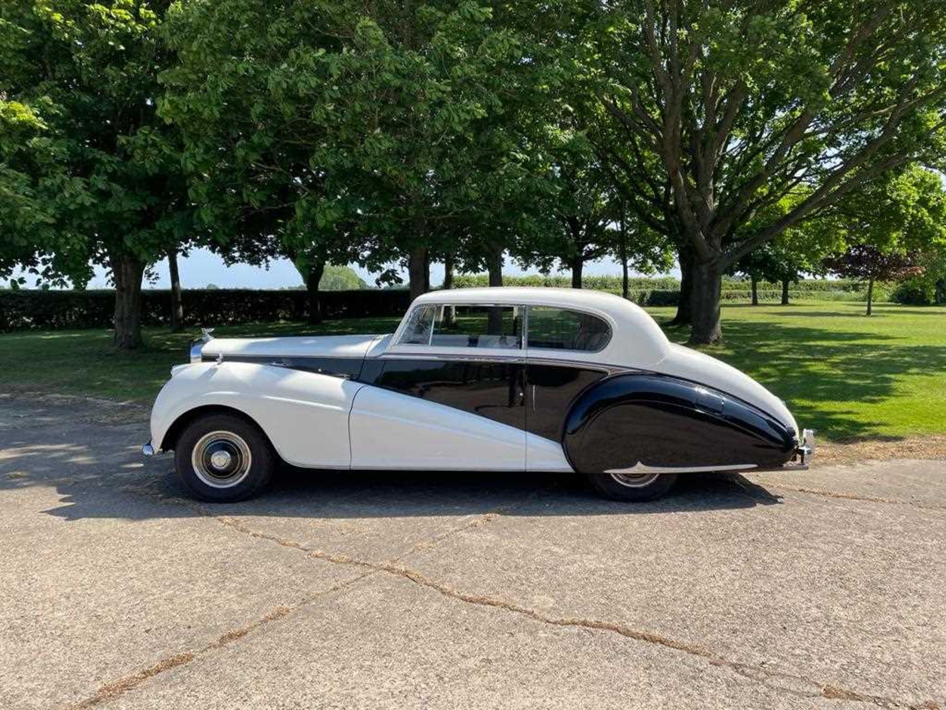 1951 Bentley Mk VI Fixed Head Coupe - Image 3 of 16