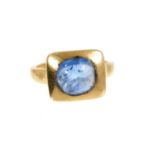 Medieval style sapphire single stone ring in gold setting