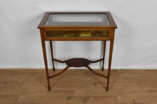 Edwardian bijouterie table