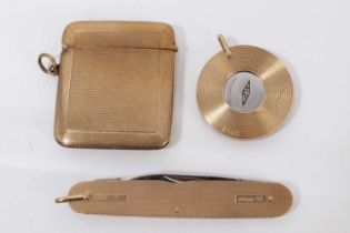 1930s 9ct gold vesta case with engine turned decoration, together with 1960s 9ct gold cigar cutter a