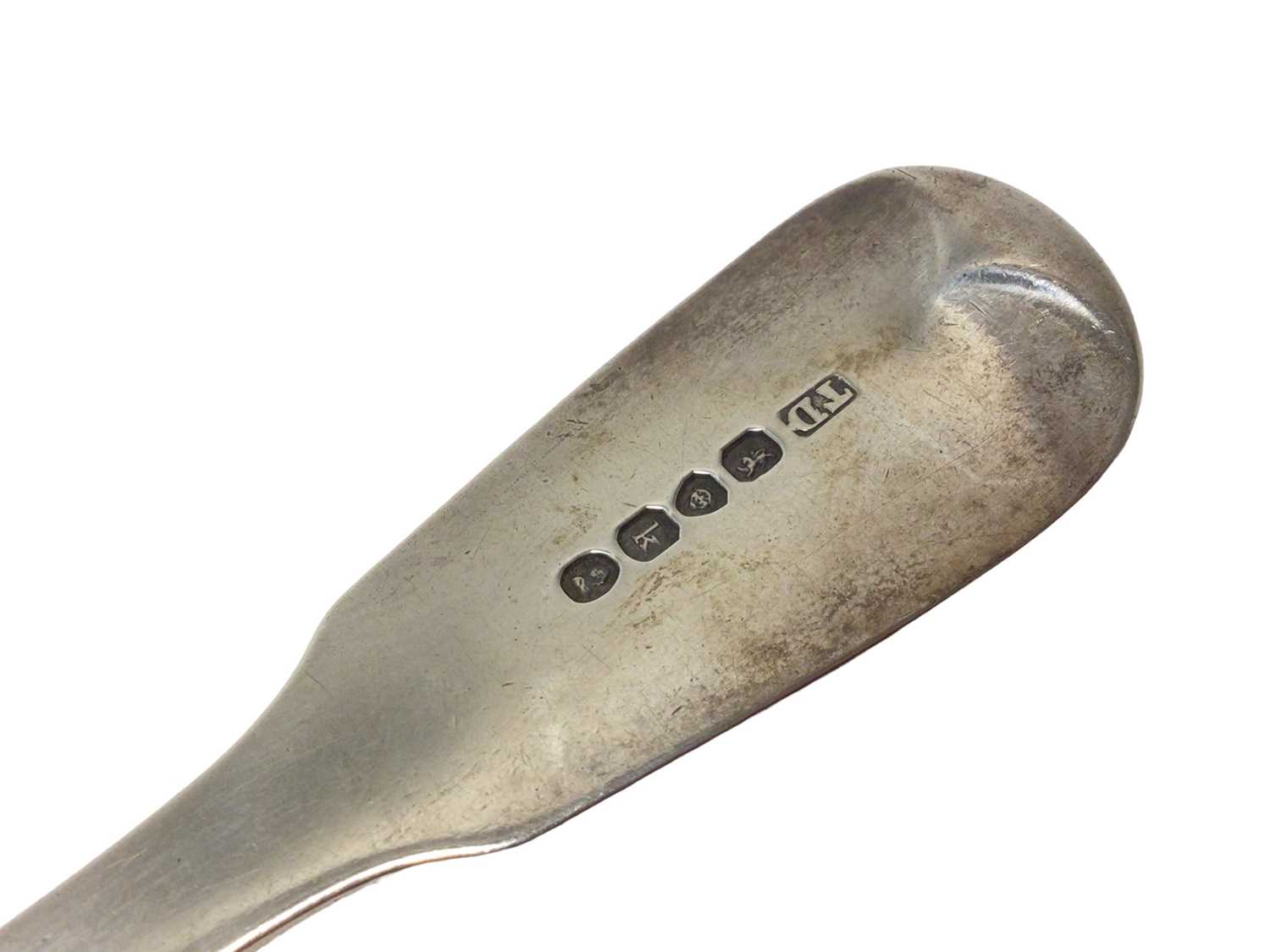 George IV silver Fiddle pattern fish slice of typical form, with pierced decoration - Image 3 of 3
