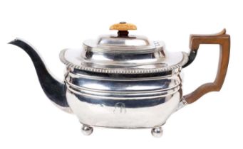 Georgian silver teapot with ivory knop