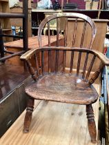 19th century ash and elm child's Windsor chair