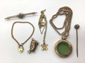Group of gold and yellow metal jewellery