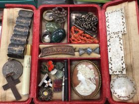 Jewellery box containing antique and later jewellery and bijouterie to include a string of coral bea