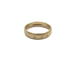 18ct gold diamond set wedding ring