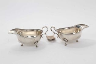 Matched pair of sauce boats, London 1919 and Birmingham 1920