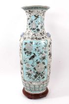 A large 19th century Chinese porcelain vase
