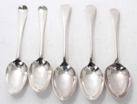 Pair of late Victorian silver Old English pattern table spoons (Sheffield 1899)