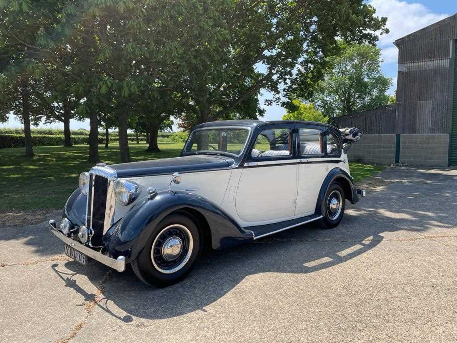 1938 Daimler DB17 Salmons Tickford Four Door Cabriolet - Image 8 of 27