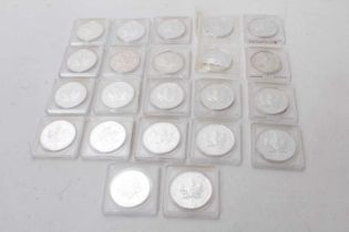 Canada - Mixed 1oz fine silver Maple Leaf Five Dollar coins (22 coins)