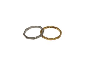 Platinum octagonal shaped wedding ring and a similar 22ct gold wedding ring (2)