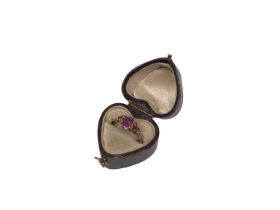 Victorian 12ct gold amethyst and ruby three stone ring (Birmingham 1861)