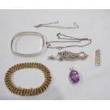 A bag containing a small quantity of 925 silver jewellery including ingot and amethyst pendants,