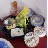A small selection of ceramic items including Wedgwood blue Jasper, Villeroy & Boch, etc.