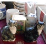 A small quantity of West Country pottery comprising two small Babbacombe pottery cats, a Toni