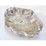 A 27cm silver oval cake dish with ornate pierced and embossed decoration - Birmingham 1903