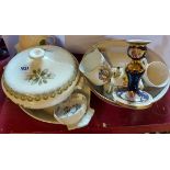 A small selection of assorted ceramic items including Wedgwood Eric Ravilious Persephone pattern