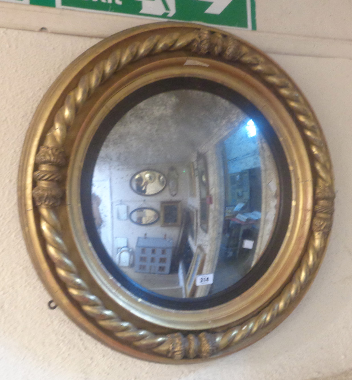 A 71cm diameter late Georgian gilt framed convex wall mirror with reeded ebonised slip border within - Image 3 of 6