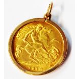 A 1913 George V gold Half Sovereign, loose set in a 375 (9ct.) gold pendant mount