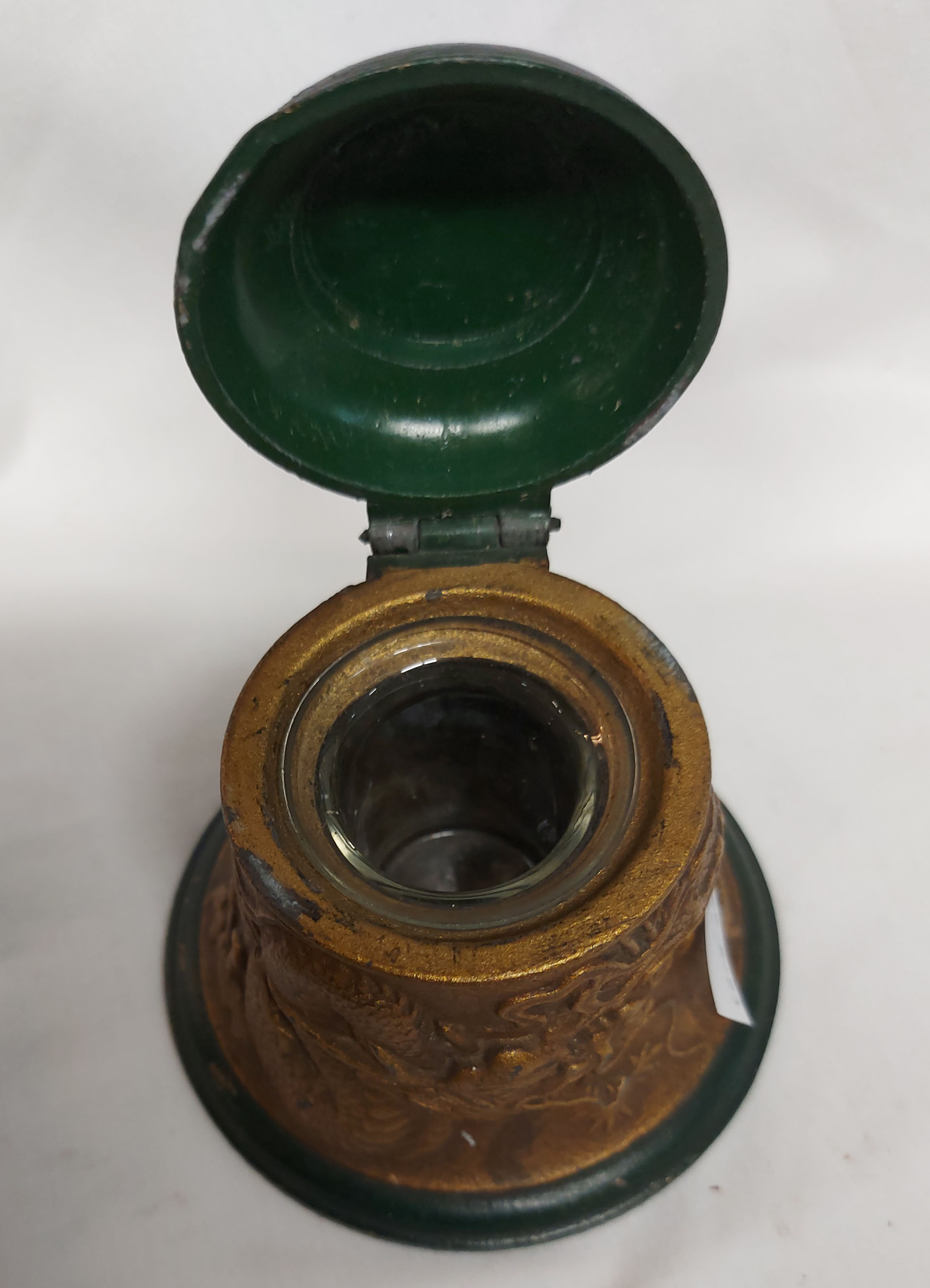 A Japanese cast metal inkwell of bell form with dragon decoration, lift-top lid and removeable glass - Image 2 of 4