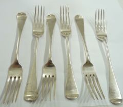 A set of six Victorian silver dessert forks - London 1879