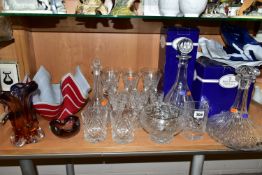 A GROUP OF CUT CRYSTAL AND OTHER GLASSWARES, to include boxed Royal Doulton ships and mallet form