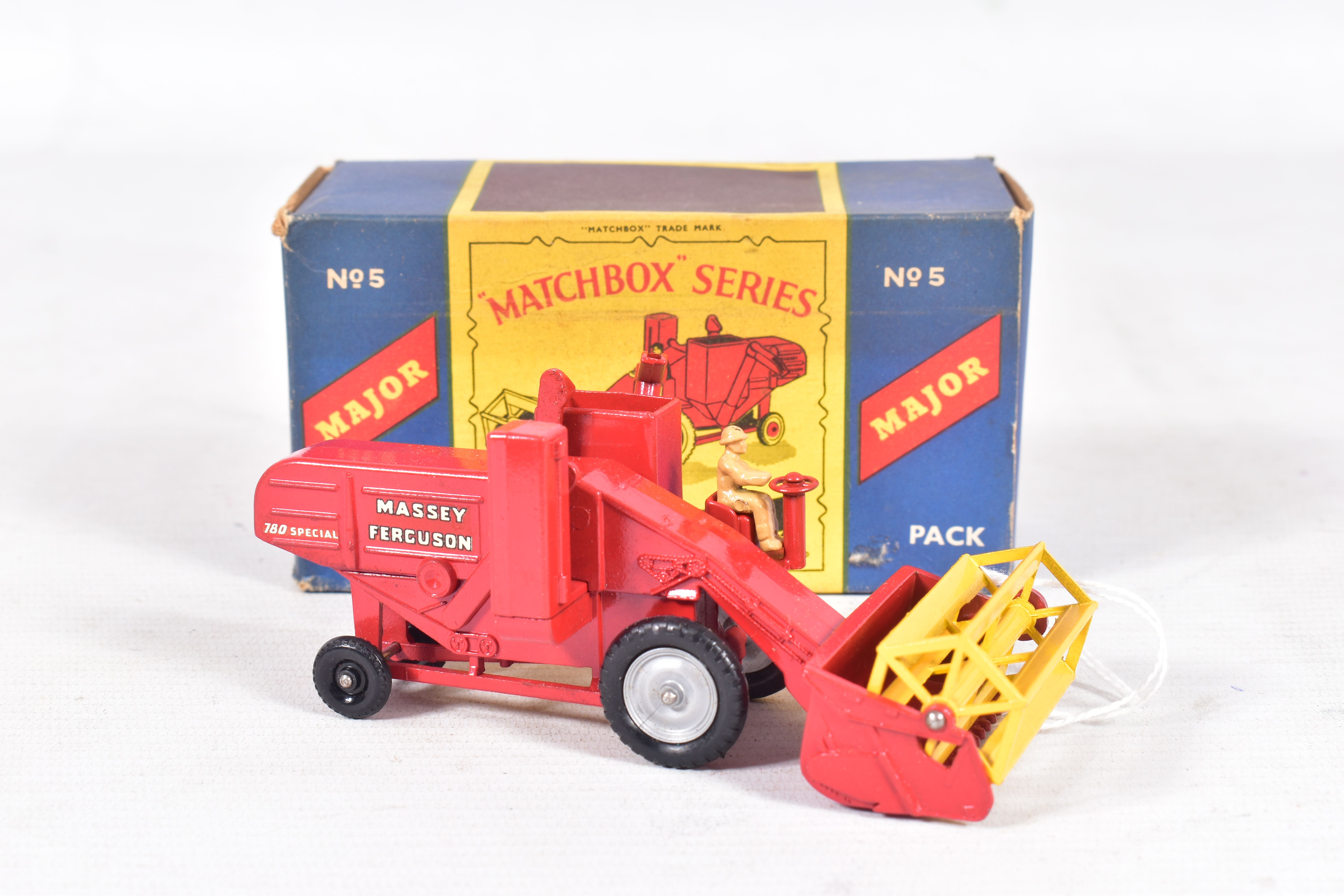 THREE BOXED MOKO LESNEY MATCHBOX SERIES MAJOR PACKS, Caterpillar Earthmover, No.1, Ruston Bucyrus, - Image 2 of 9