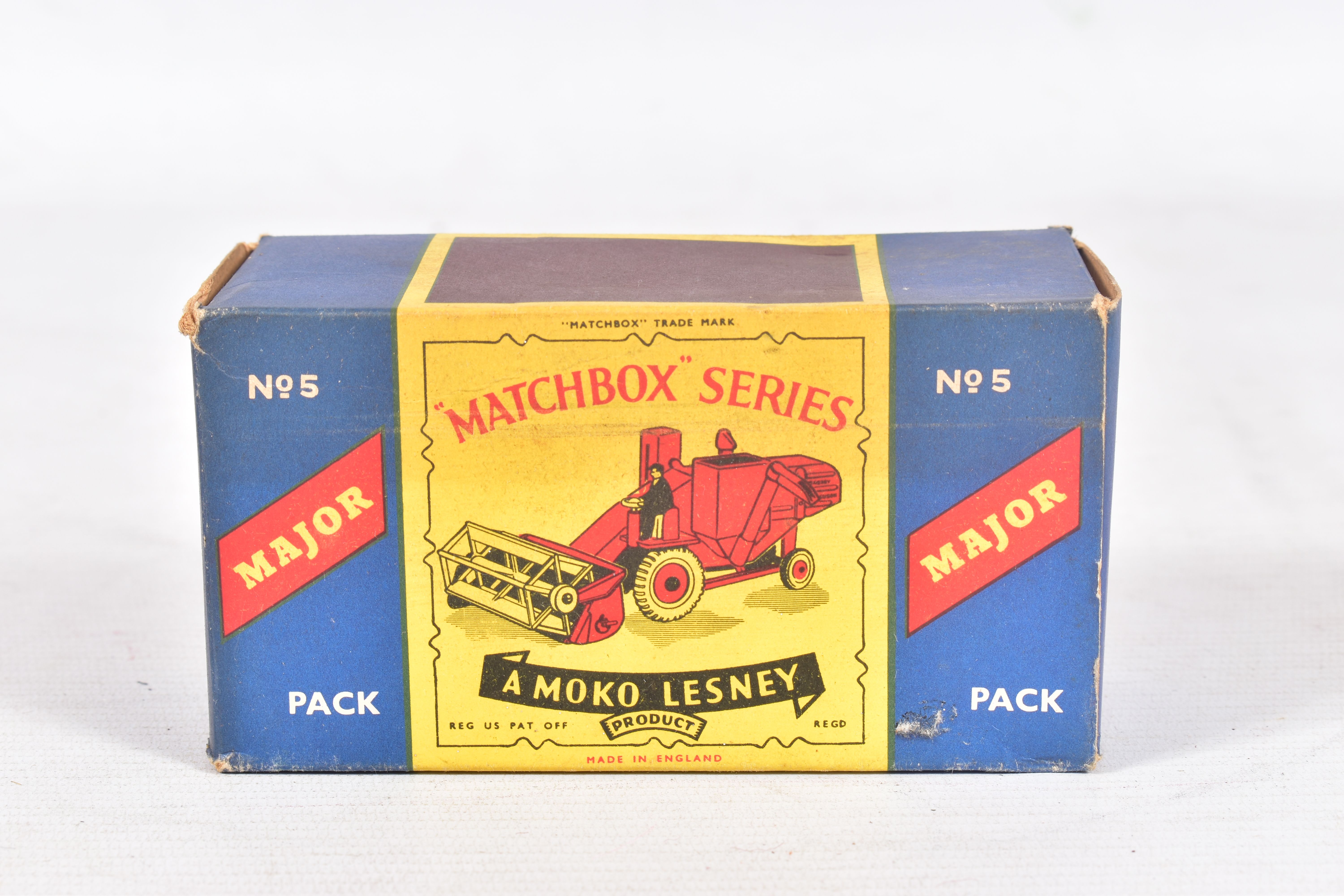 THREE BOXED MOKO LESNEY MATCHBOX SERIES MAJOR PACKS, Caterpillar Earthmover, No.1, Ruston Bucyrus, - Image 4 of 9