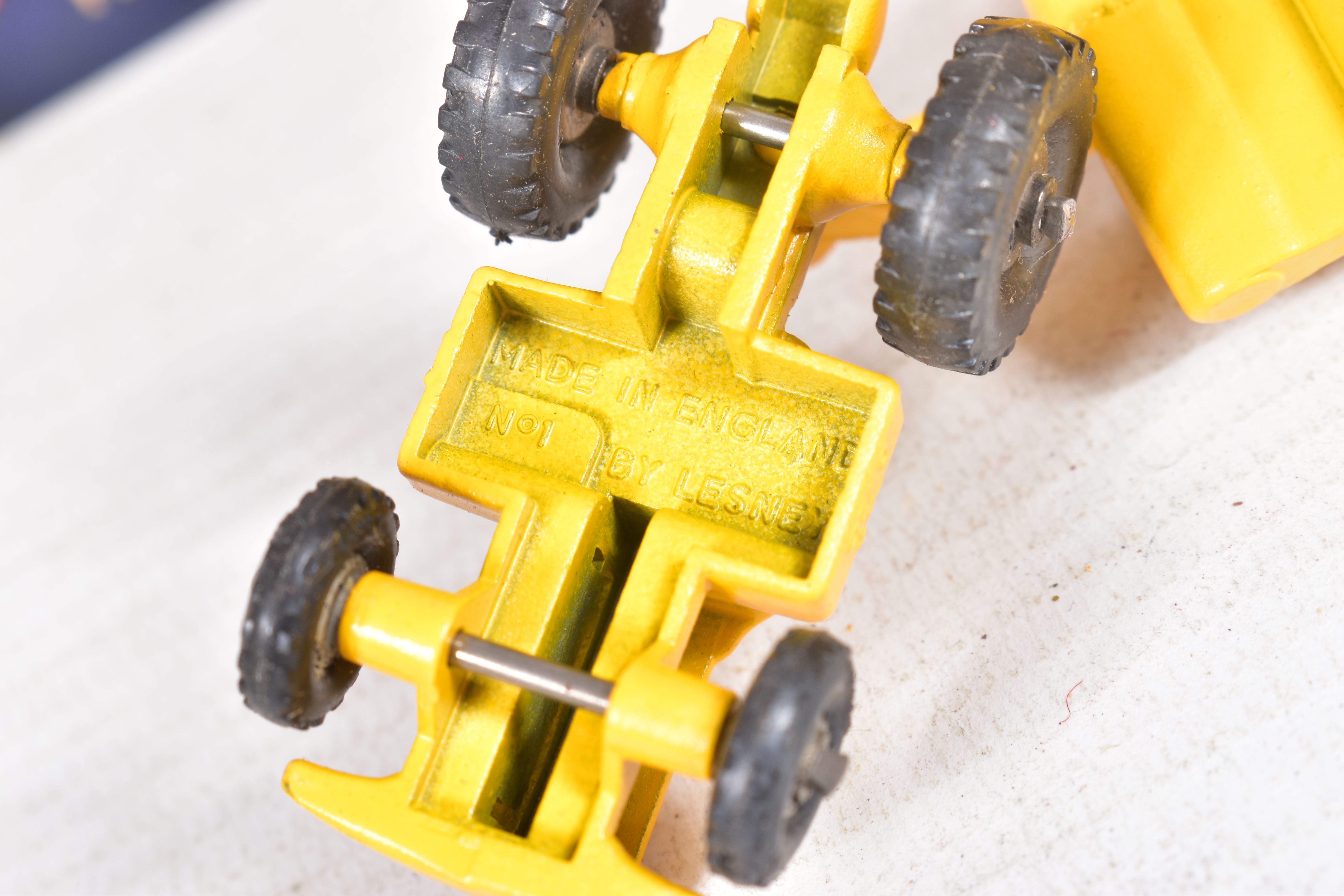 THREE BOXED MOKO LESNEY MATCHBOX SERIES MAJOR PACKS, Caterpillar Earthmover, No.1, Ruston Bucyrus, - Image 9 of 9