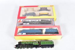 FOUR BOXED AND UNBOXED OO GAUGE LOCOMOTIVES, boxed Hornby class A4 'Mallard' No.4468, L.N.E.R.