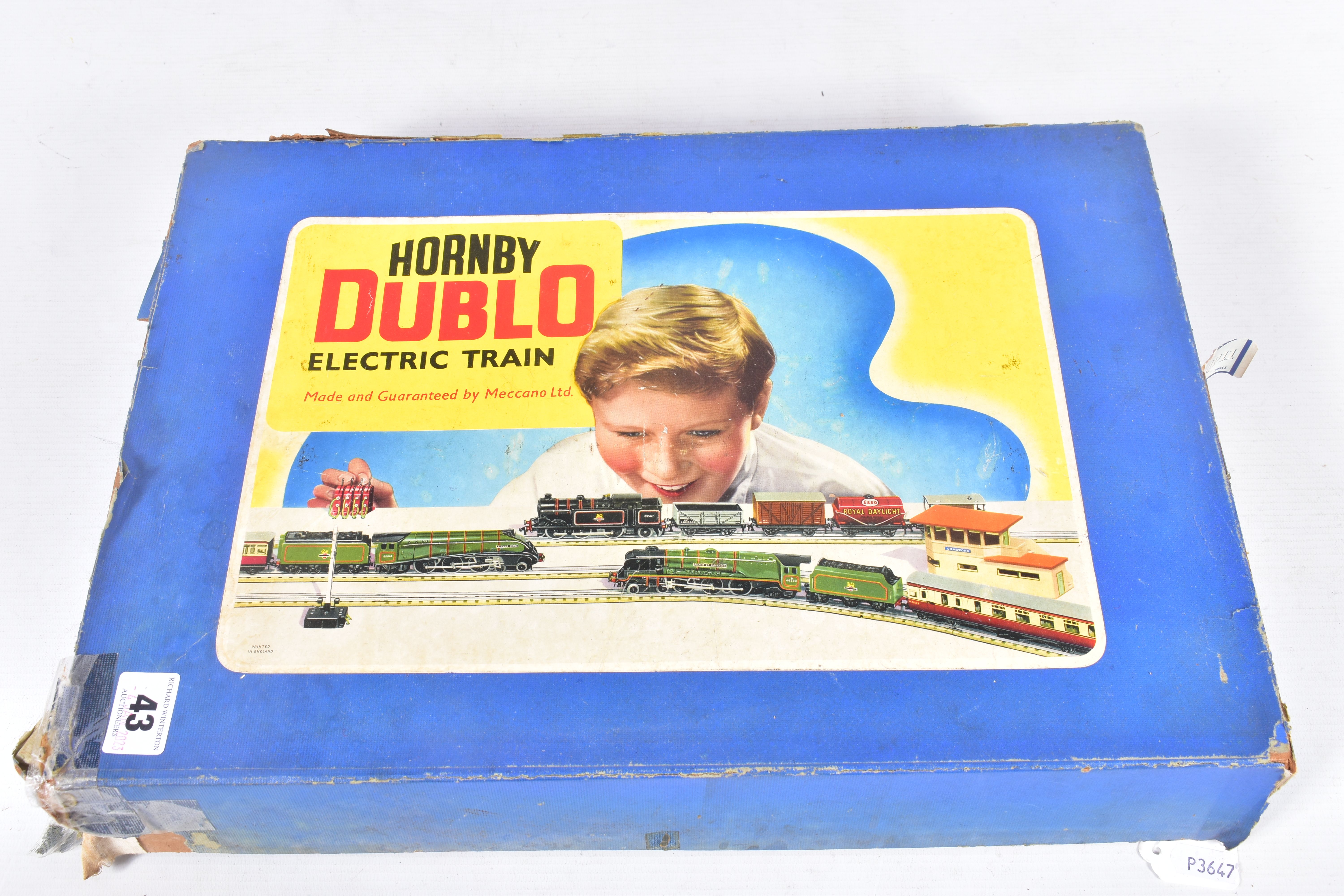 A BOXED HORNBY DUBLO SILVER KING PASSENGER TRAIN SET, No.EDP11, comprising A4 class locomotive ' - Image 2 of 5