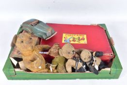 A BOXED TOBY TOYS TINPLATE CLOCKWORK MECHANICAL COUPE, complete with key, motor works
