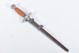 WWII ERA GERMAN LUFFWAFFA PARADE DAGGER, the blade is marked ' Soligen & E&F Hörster' and comes in