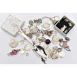 A BAG OF ASSORTED SILVER AND WHITE METAL ITEMS, to include a single silver teaspoon, hallmarked '