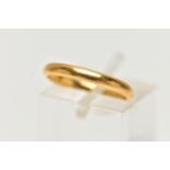 A 22CT GOLD BAND RING, a plain polished band, approximate width 2mm, hallmarked 22ct Sheffield 1940,