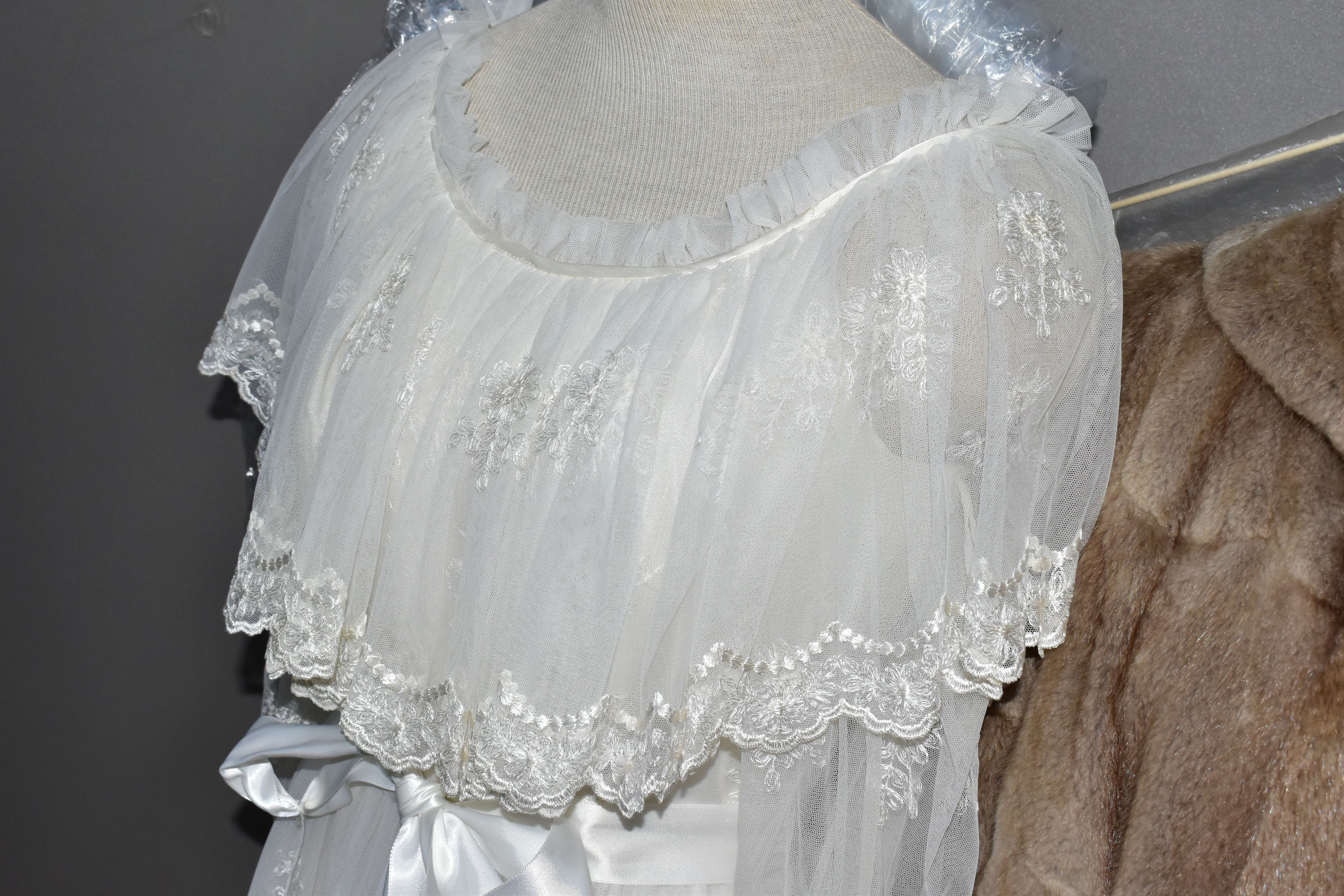 A 1970'S EDWARDIAN STYLE PRONUPTIA WEDDING DRESS TOGETHER WITH A MAXI LENGTH FUR COAT, the dress - Image 2 of 9