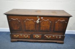 A GEORIGIAN OAK CONVERTED MULE CHEST, the hinged top enclosing a short interior, above four shaped