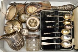 A SELECTION OF SILVER AND WHITE METAL ITEMS, to include a glass vanity jar fitted with a silver