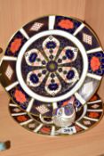 TWO ROYAL CROWN DERBY IMARI PATTERN CABINET PLATES, comprising a plate diameter 23cm, date marked