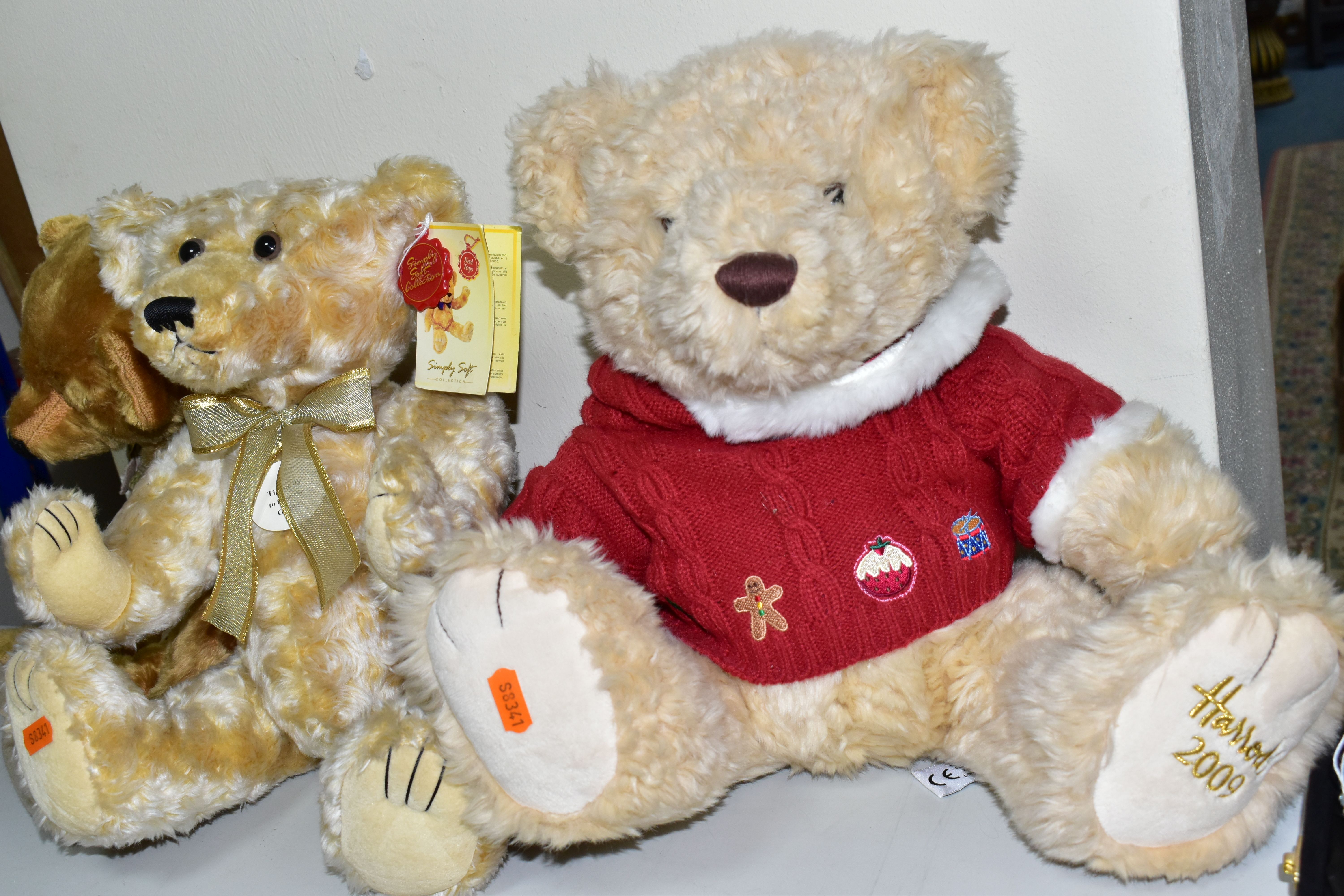 FOUR MODERN COLLECTORS TEDDY BEARS, 'Barnaby' by Maddie Janes, Limited Edition No.9 of 12 from - Image 8 of 10