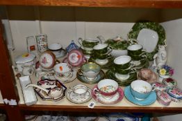 A GROUP OF CERAMICS, to include a twenty two piece Aynsley Onyx Green tea set (some second quality