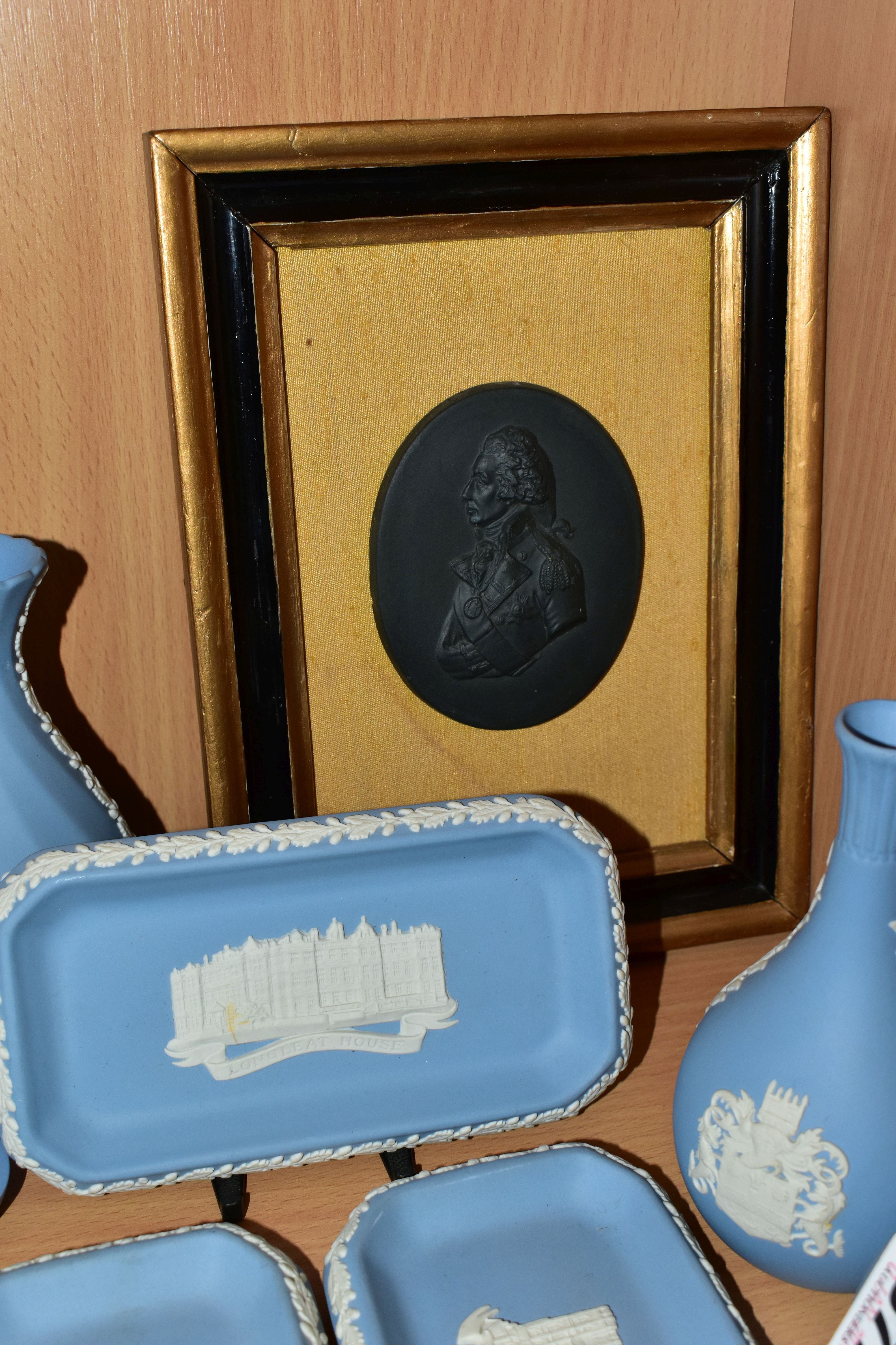 A COLLECTION OF WEDGWOOD JASPER WARES, mainly pale blue, to include a bud vase and 16.5cm plate with - Image 5 of 6