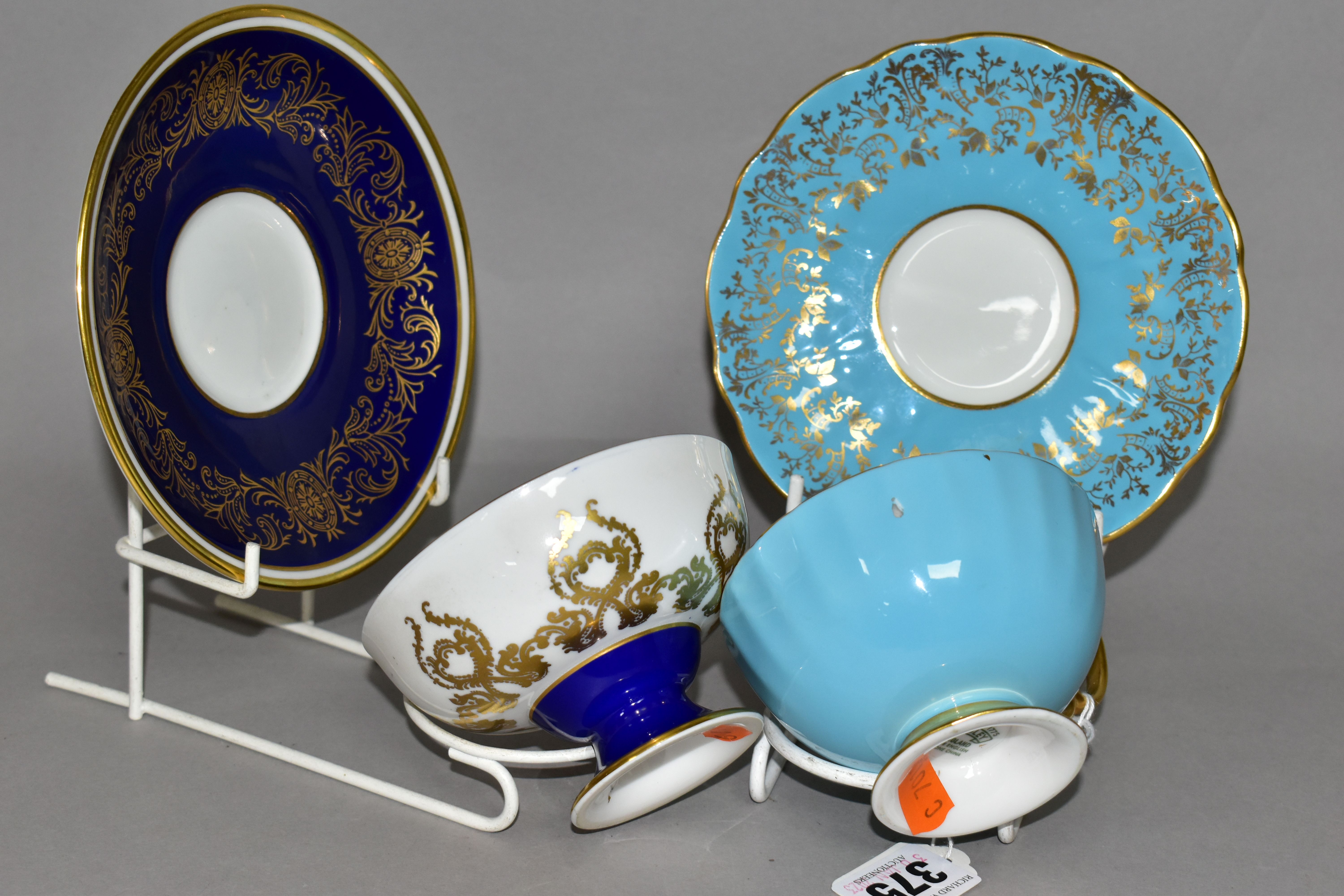 TWO AYNSLEY CABINET TEACUPS AND SAUCERS, comprising a turquoise cup and saucer, the interior of - Image 4 of 8