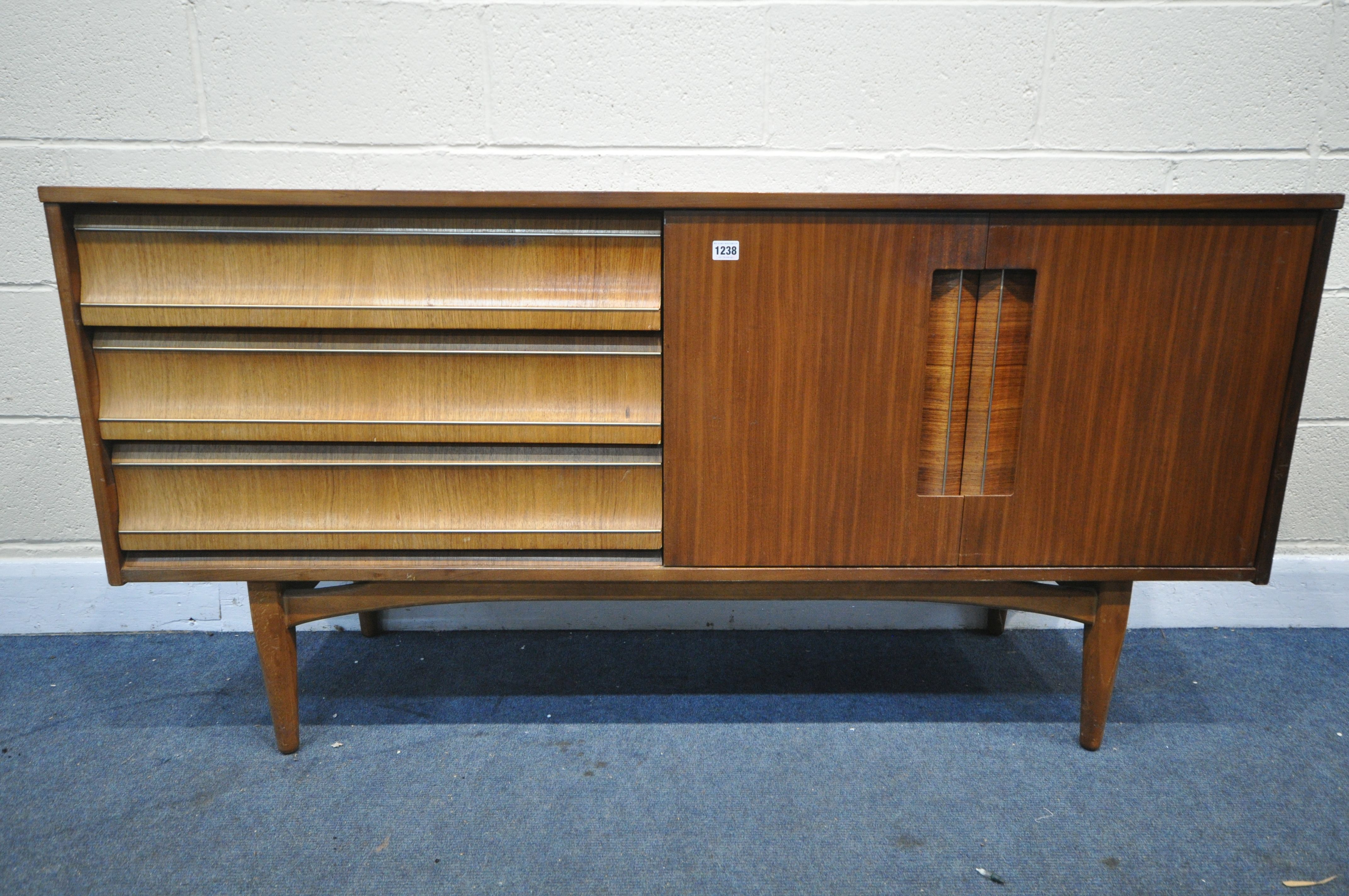 A MID CENTURY TEAK SIDEBOARD, with three drawers, and two cupboard doors, length 152cm x depth - Image 3 of 4