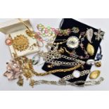 A BAG OF ASSORTED SILVER AND COSTUME JEWELLERY, to include a long 'Swarovski' multi colour crystal