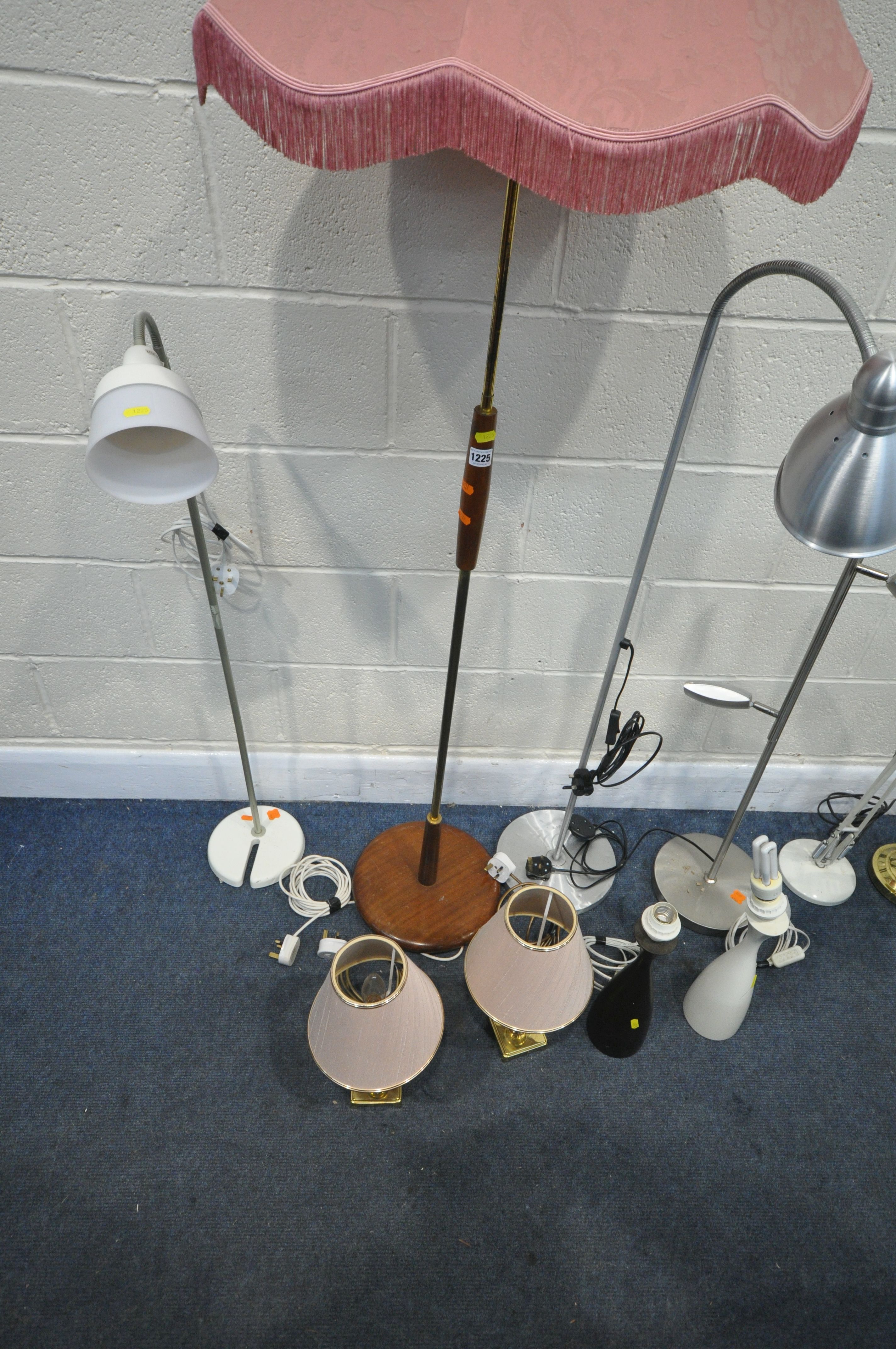 A SELECTION OF VARIOUS LIGHTING, to include an oak and brassed standard lamp, with pink floral - Image 2 of 5